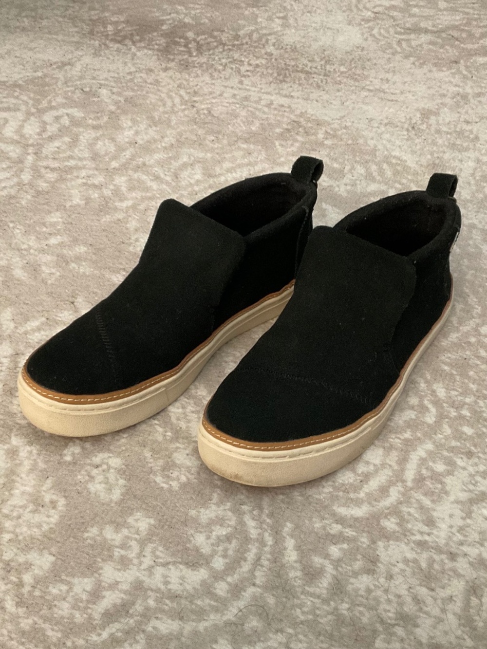 Toms Suede Sneakers